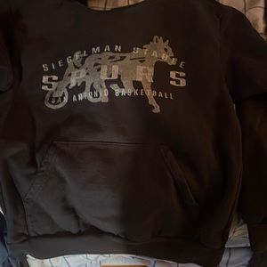 SIEGLEMAN STABLE x SPURS SOLD OUT HOODIE. HARD TO FINE NEVER BEEN WORN SIZE MED
